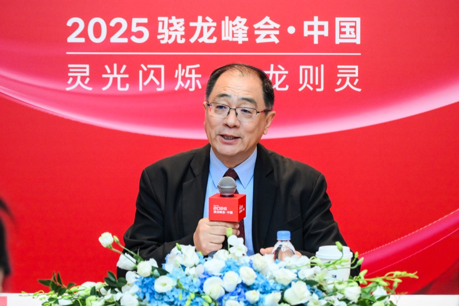 寻找AI的杀手级应用：机器人、智能驾驶和智能可穿戴设备