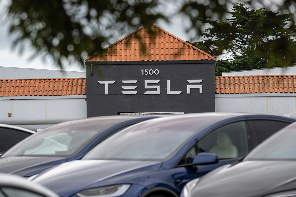 奥尔特曼上X维权：要求特斯拉退回2018年订购Roadster跑车时的定金