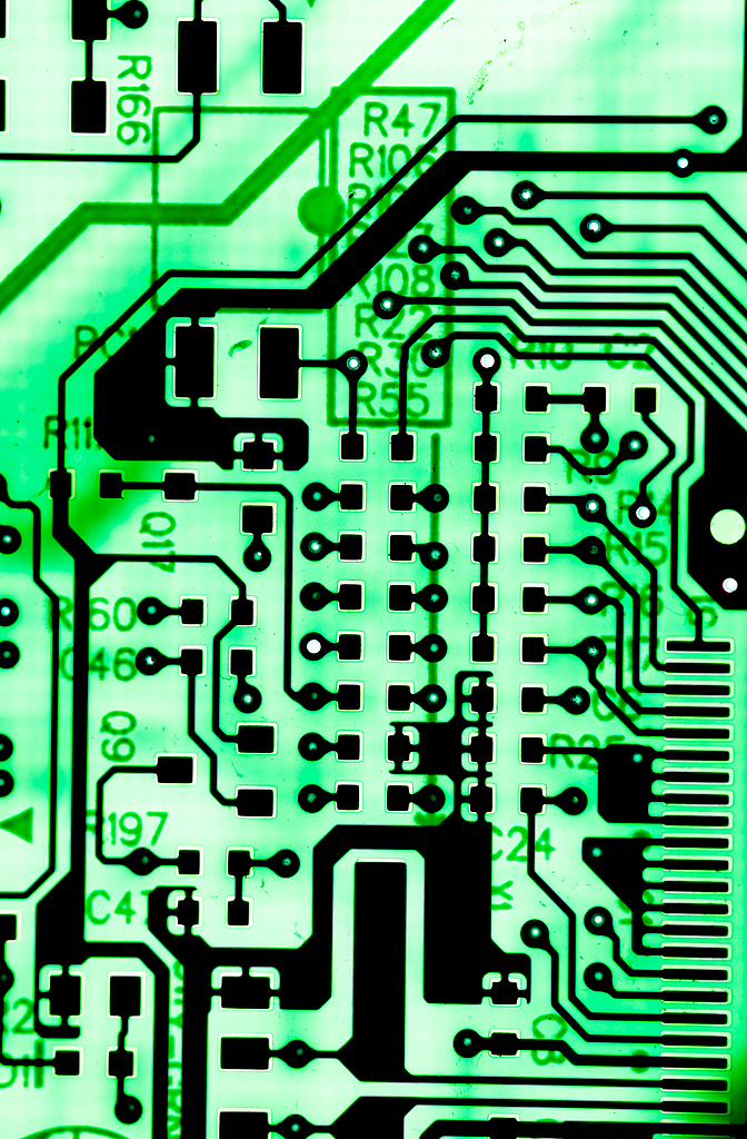存储大厂西部数据公布亮眼财报：AI和云数据需求强劲 拟提高硬盘价格