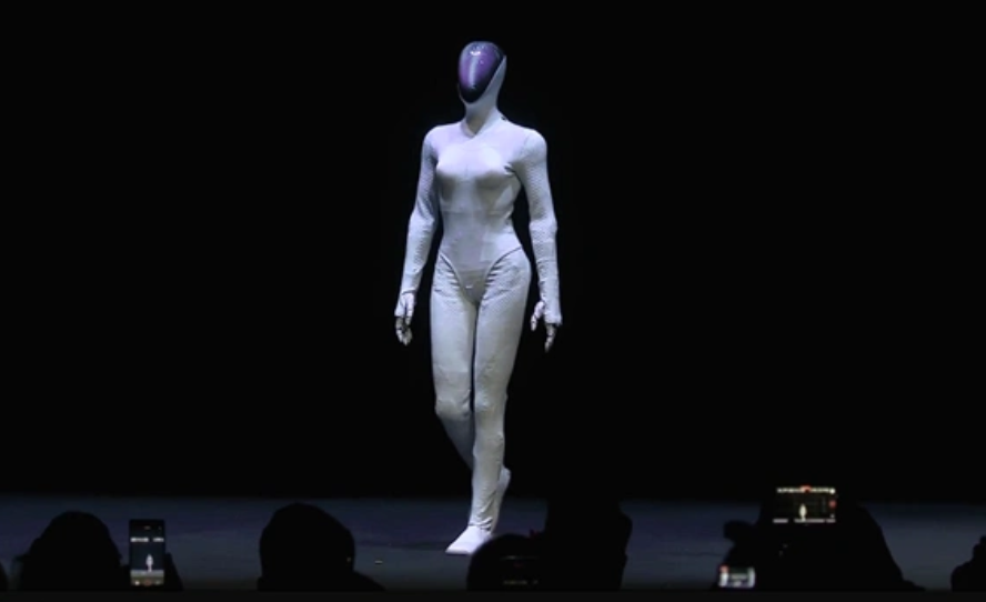 小鹏新一代人形机器人IRON亮相 机器人板块有望迎来密集催化