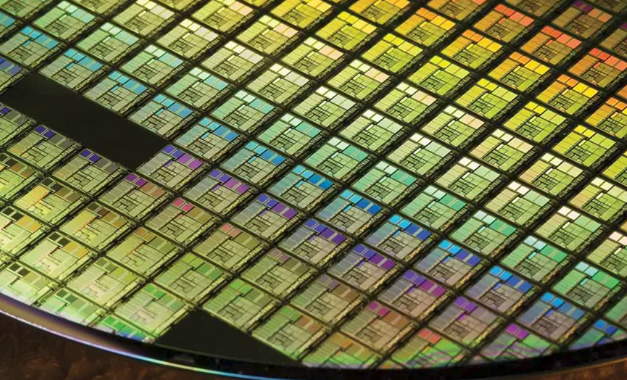 湖北省长调研长江存储 提出建设“世界存储之都”