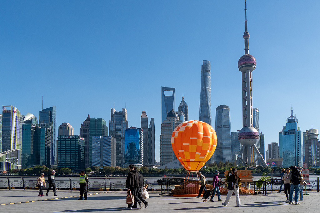 瑞银看好新兴市场明年表现 尤其青睐中国AI概念股