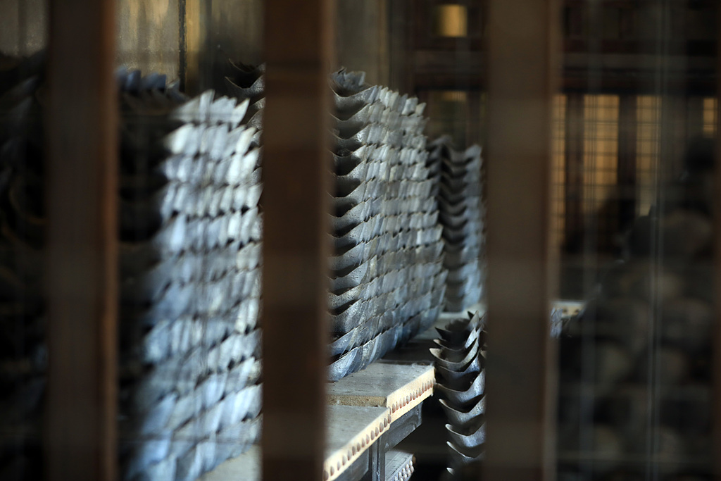 银价创纪录新高 机构称当前白银补涨弹性优于黄金