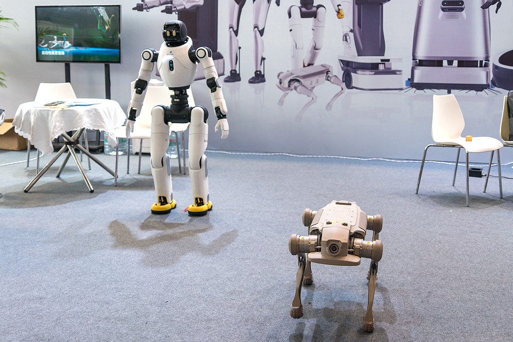 北京将建全球首个国家人形机器人赛训基地 人形机器人产业化持续加速