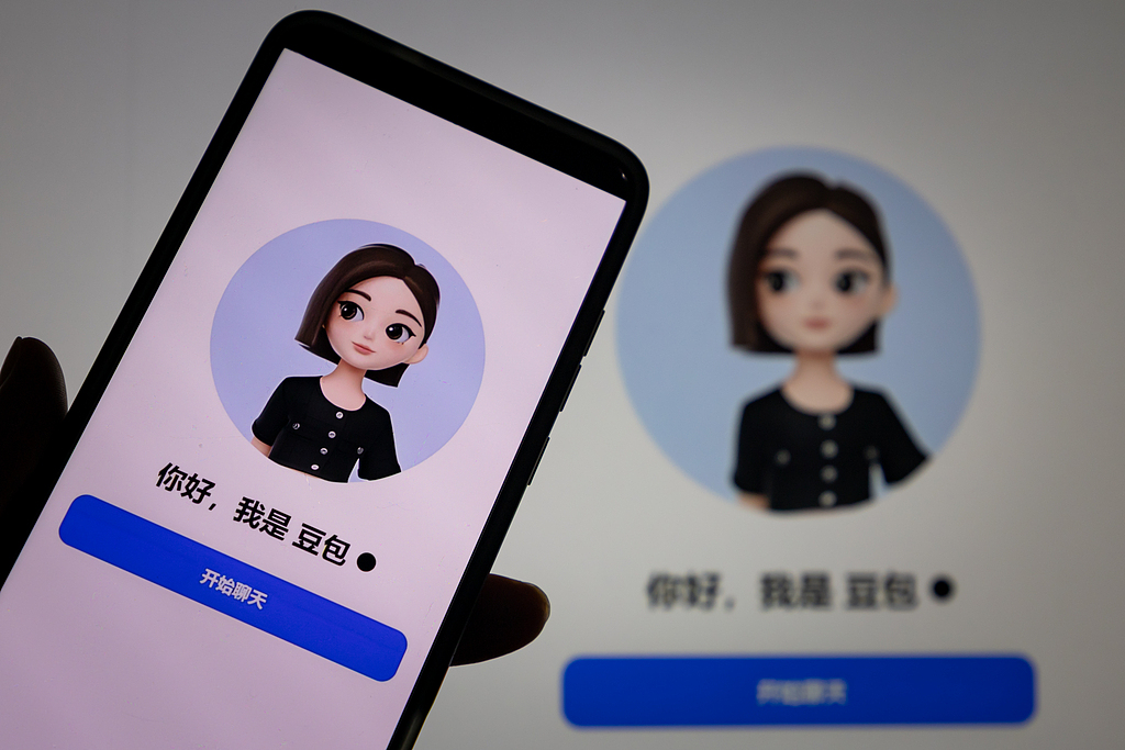 争夺AI入口 字节杀到大厂护城河下