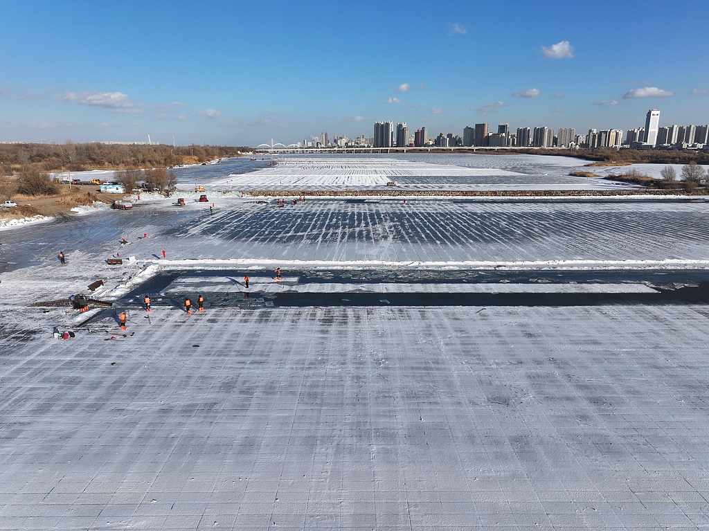 生产订单排到明年3月 我国冰雪经济快速升温