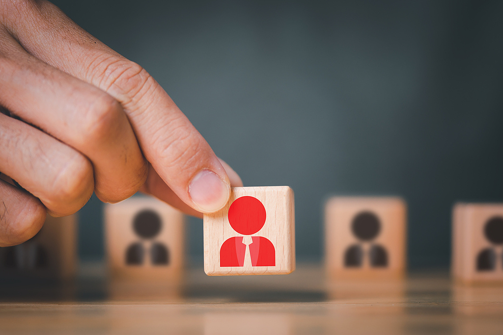 近一个月这些上市公司被“踏破门槛”！算力芯片“双龙头”获机构组团调研，机构来访接