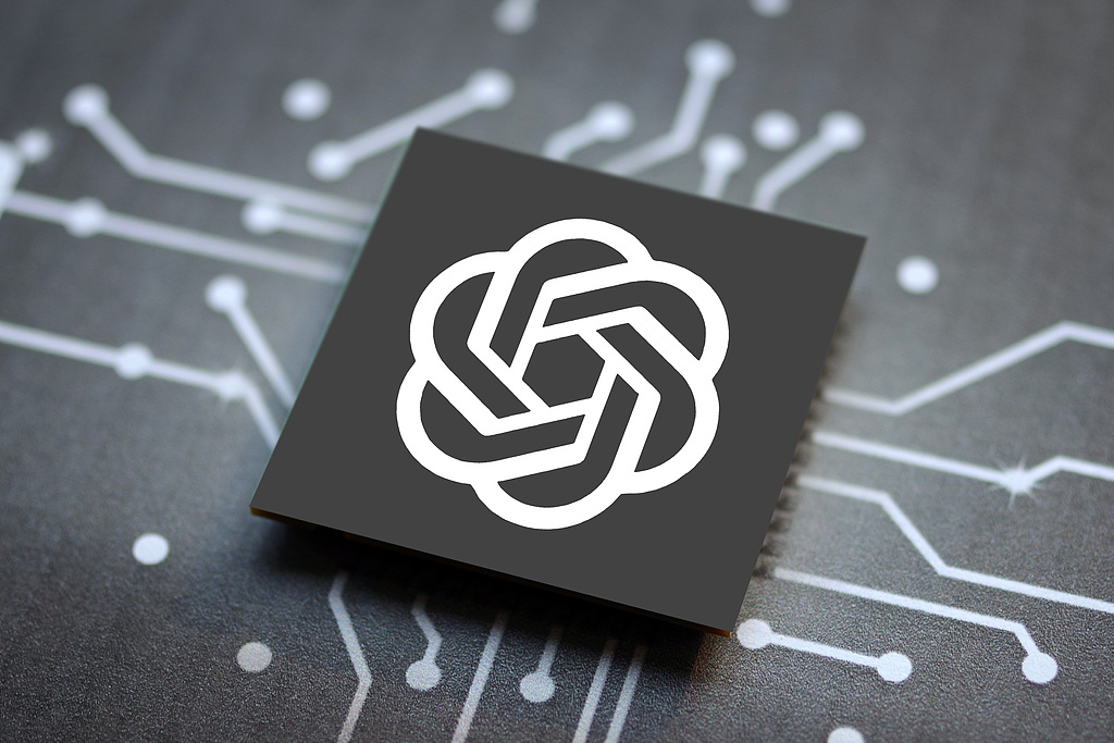 亚马逊拟百亿投资OpenAI：看似各取所需 实则有人吃暗亏