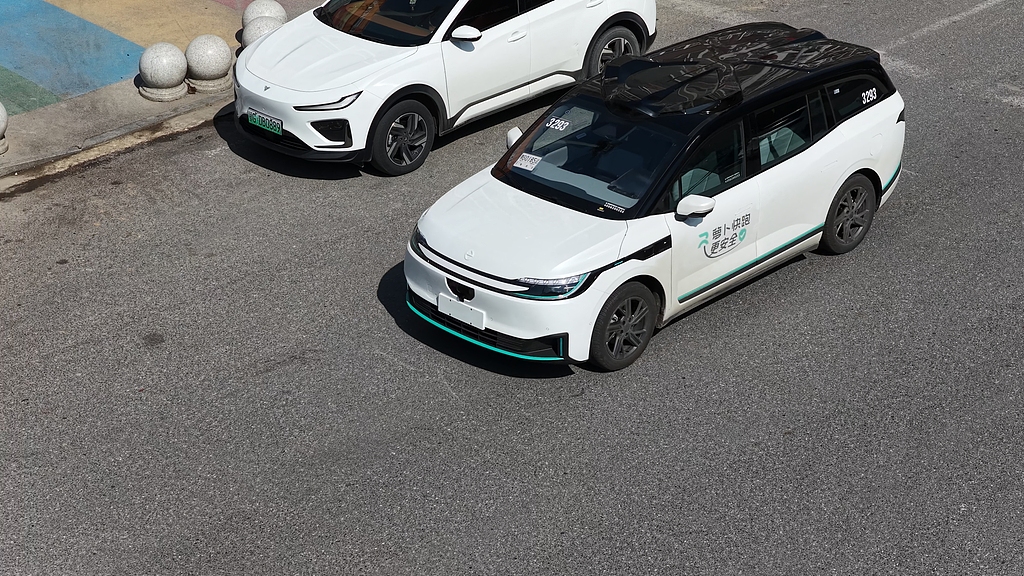 北京发放首批L3级高速公路自动驾驶号牌 智驾产业拐点加速到来