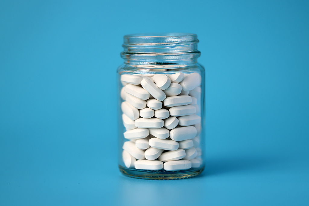 港股医药2025：IPO井喷 认购火爆 政策新规强力助推⎜年终盘点