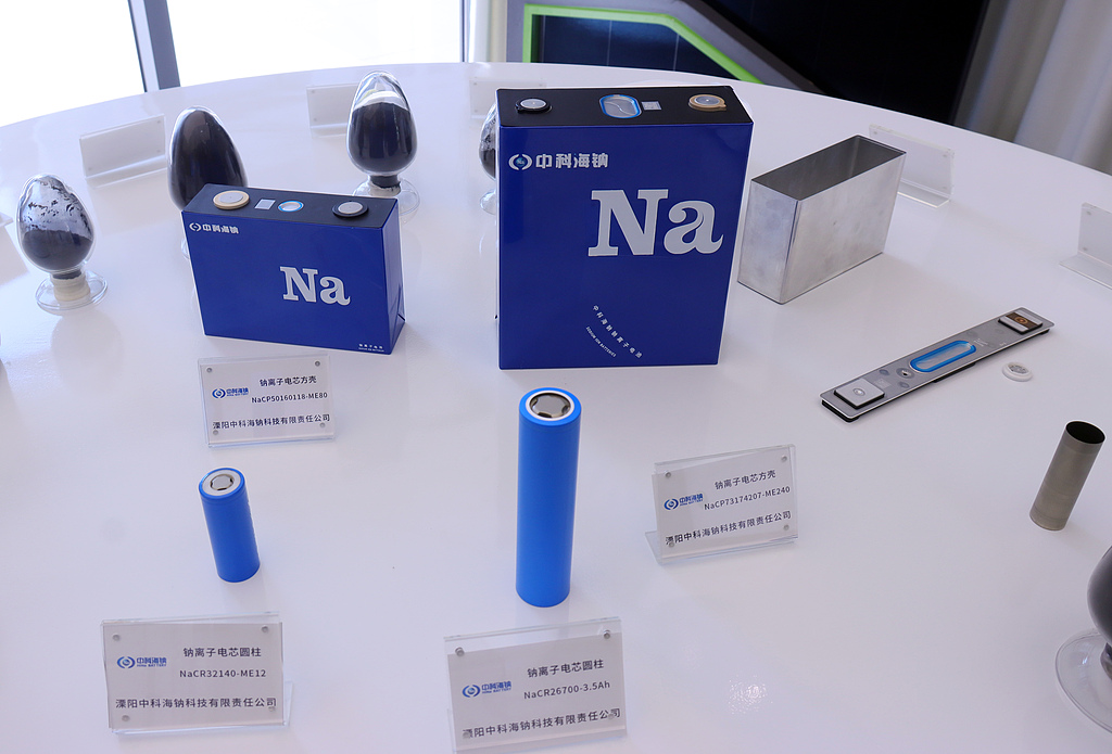 宁德时代明年将大规模应用钠电池 “钠锂双星闪耀”或成新趋势