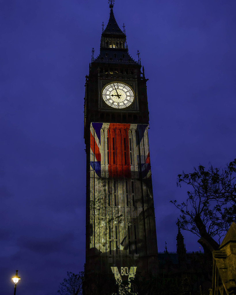 全球唯一！伦敦街道正成为中美无人驾驶出租车较量的“赛道”？