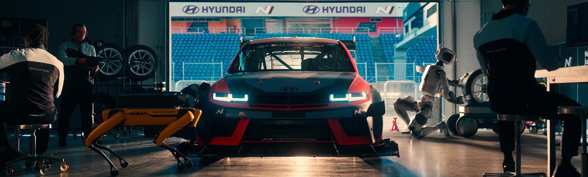 人形机器人大战升温 现代汽车拟2028年起在美工厂部署