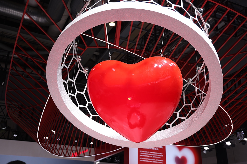 媒体整版报道阿里胰腺癌早筛AI模型 AI应用赛道投资机遇凸显