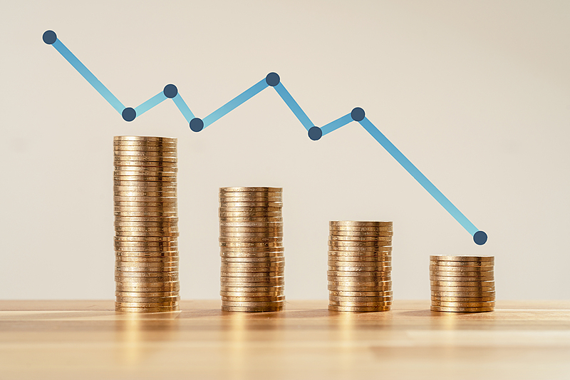 多家上市公司公告：2025年业绩预亏