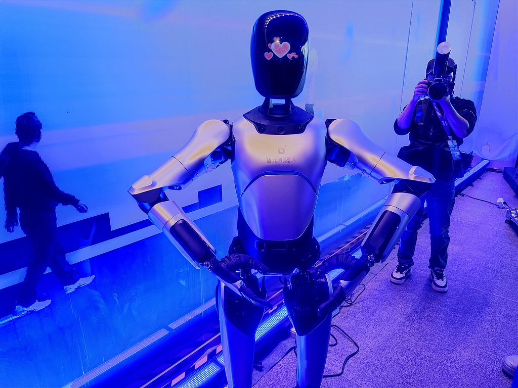 智元第一、宇树第二！中国企业正主宰全球人形机器人市场
