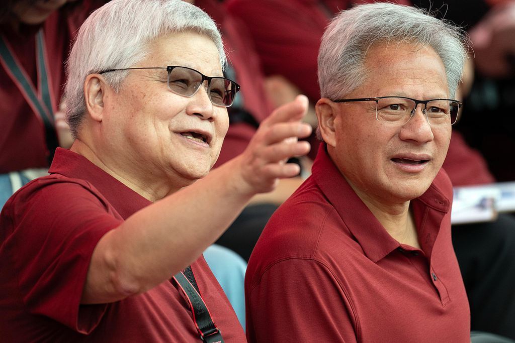 华尔街担心产能过剩之际 台积电月度报告力证AI没降温