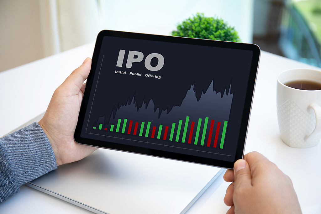 CIS龙头豪威集团正式登陆港股 首日上涨16.22% 行业新一年将面对存储价格冲