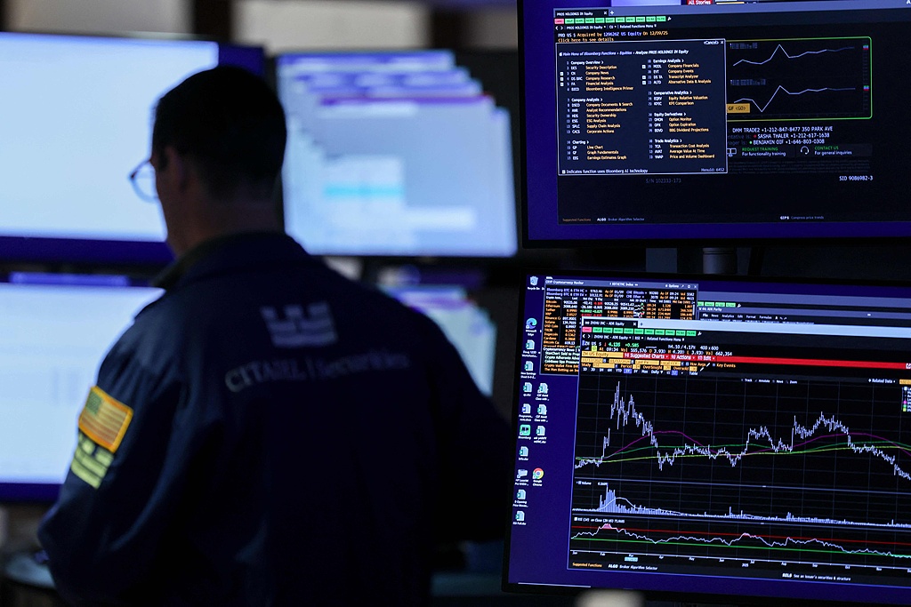 阿波罗首席经济学家：AI巨头发债狂潮可能会推高利率水平