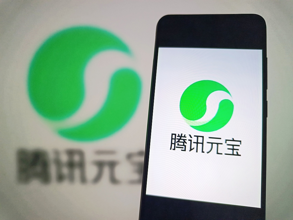 马化腾的AI“阳谋”：撒钱10亿、狂挖大牛......腾讯打响AI突围战