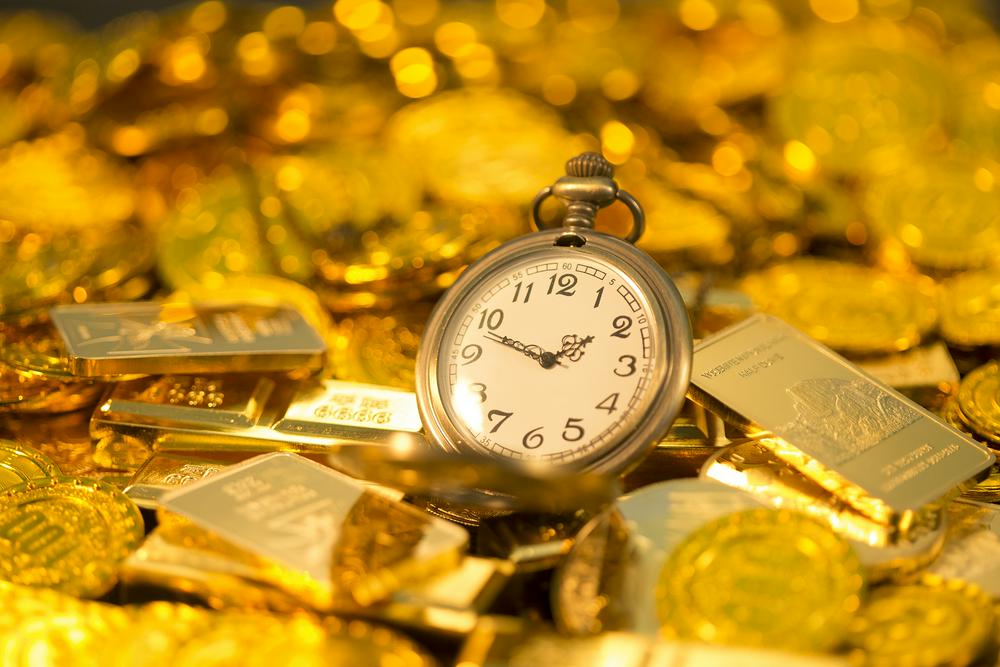 黄金股“过山车”，有基金一天抹掉年内涨幅，开年就大考的基金经理咋应对？