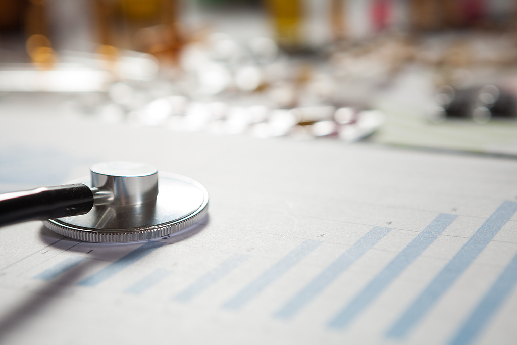 增值税疑云致港股科网股走弱 腾讯爆量成交近350亿港元