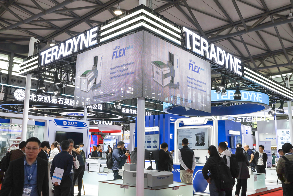 半导体设备&机器人明星股绩后再创新高 财报全面碾压预期