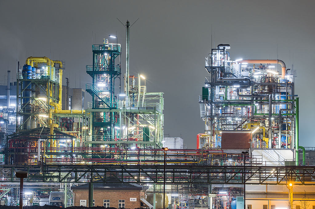 PVC市场主流成交价格大幅度调涨 行业盈利水平有望逐步修复