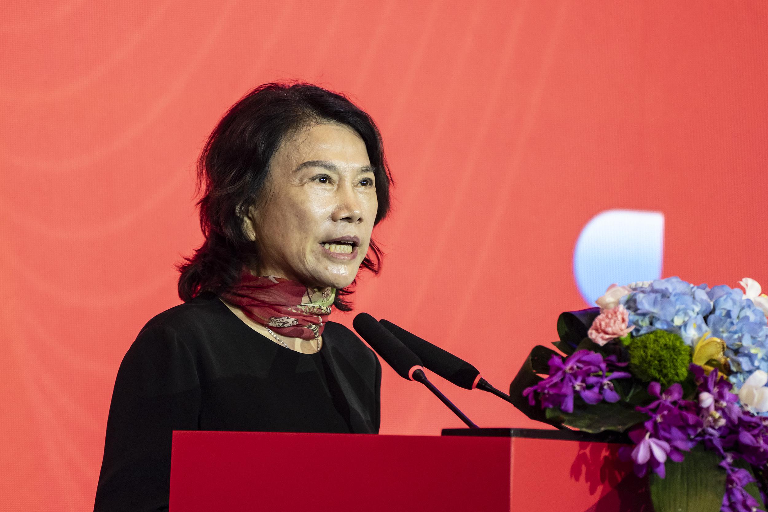 人民日报访董明珠：为何要扎根制造业？对行业“内卷”有何看法？