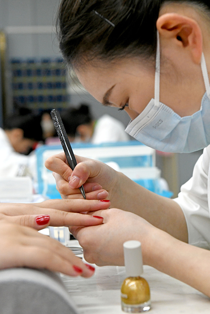 节前医美消费热潮提前10天以上 轻医美行业有望延续强劲增长