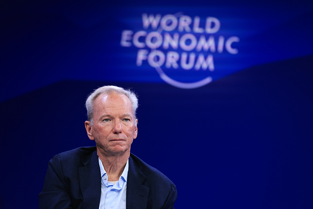 谷歌前CEO重出江湖 据称正建数据中心邀老东家入驻