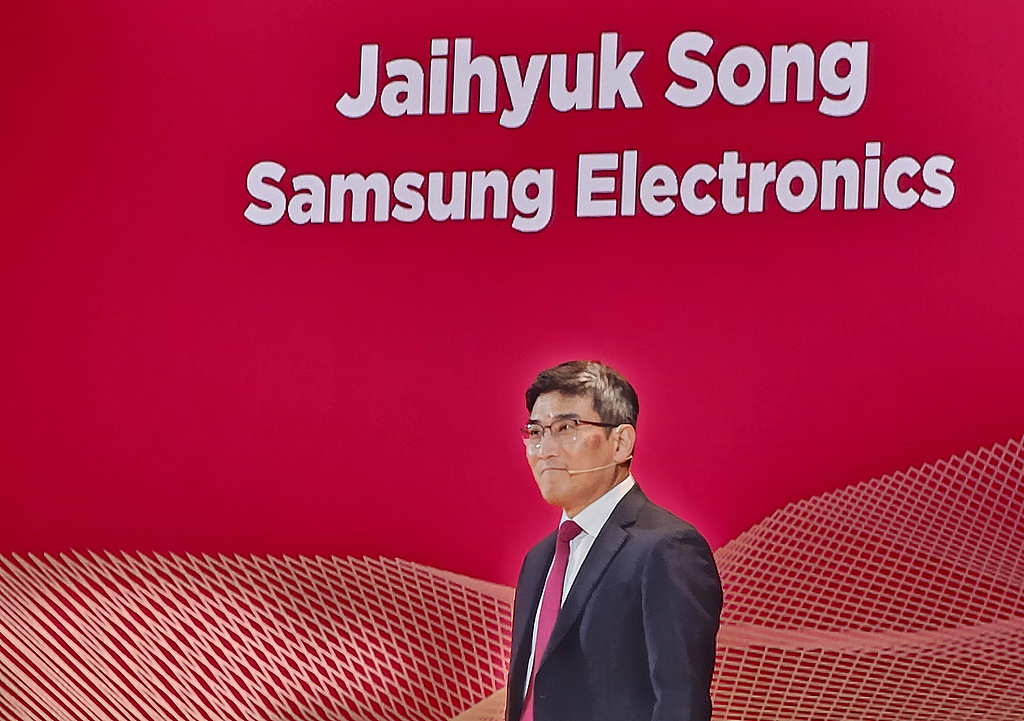 三星电子CTO：内存强劲需求料持续到2027年 HBM4客户反响良好