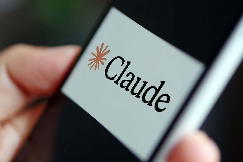 数据中心疯狂耗电惹争议 Anthropic承诺全额埋单电网升级费