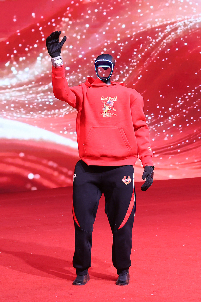 春晚舞台机器人表演“火出圈” 2026年行业有望迎来破局