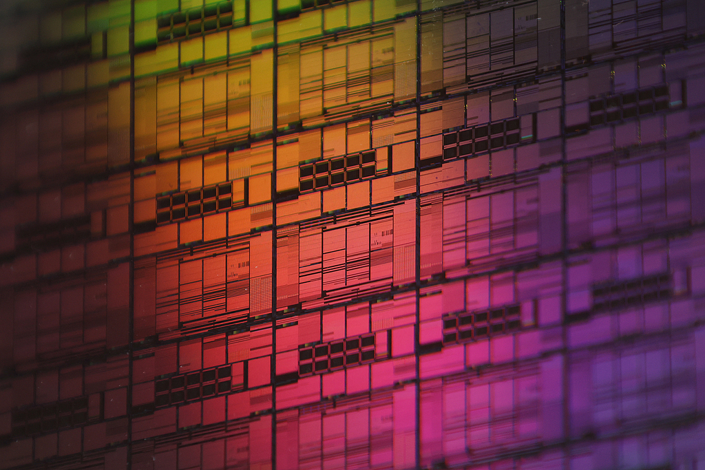 芯片企业Rapidus获政府注资！日本当局将投资千亿日元 成为最大股东