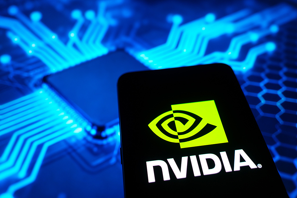 英伟达扩张生态圈：分别向两家光学技术公司投资20亿美元