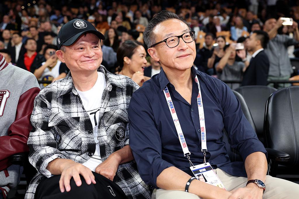 马云，新年现身！谈了AI