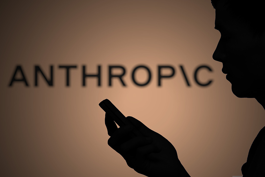 谈判破裂后再度接触：据称Anthropic试图挽回美军AI合作