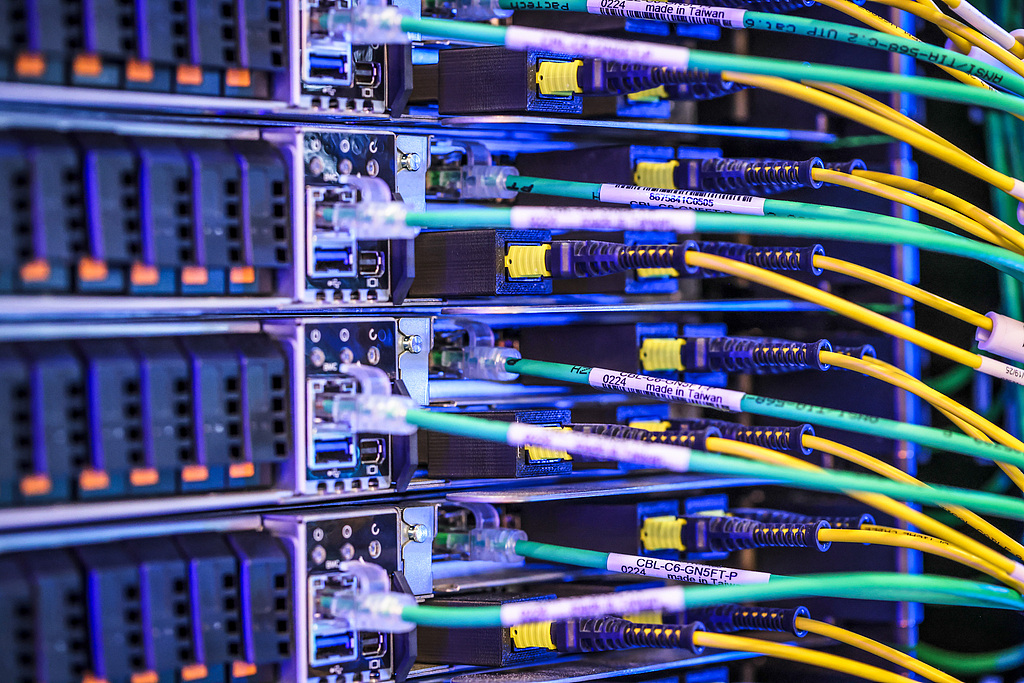 大模型商业变现路径畅通 有望带动算力需求持续旺盛