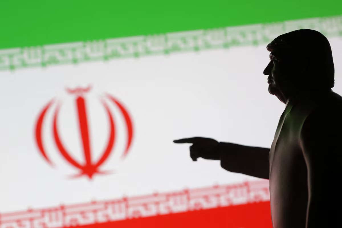 伊朗战火下美汽油价格大涨 特朗普：不担心，无意动用战略油储！