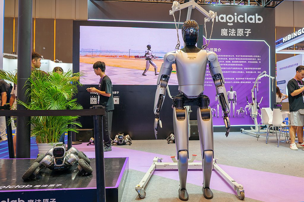 IPO前夕换帅？魔法原子创始人吴长征二月底已离职