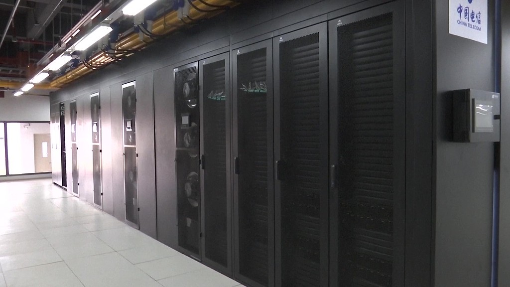 算力规模扩张催生电力需求增长 “算电协同”有望快速推进