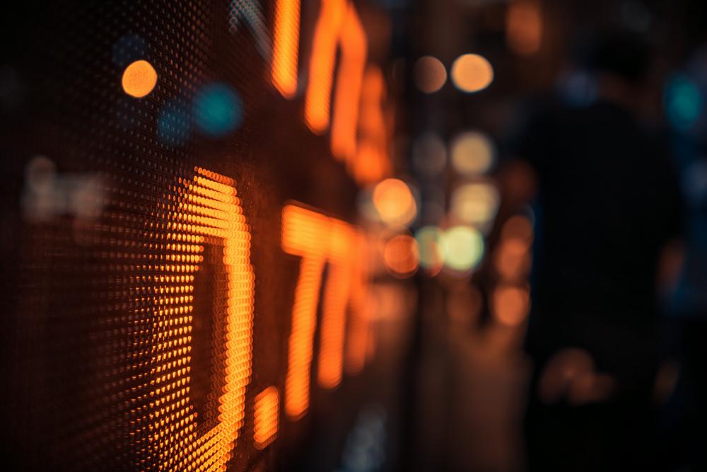 黄仁勋长文点燃CPO热度 英伟达GTC举办在即 或重塑光通信产业方向