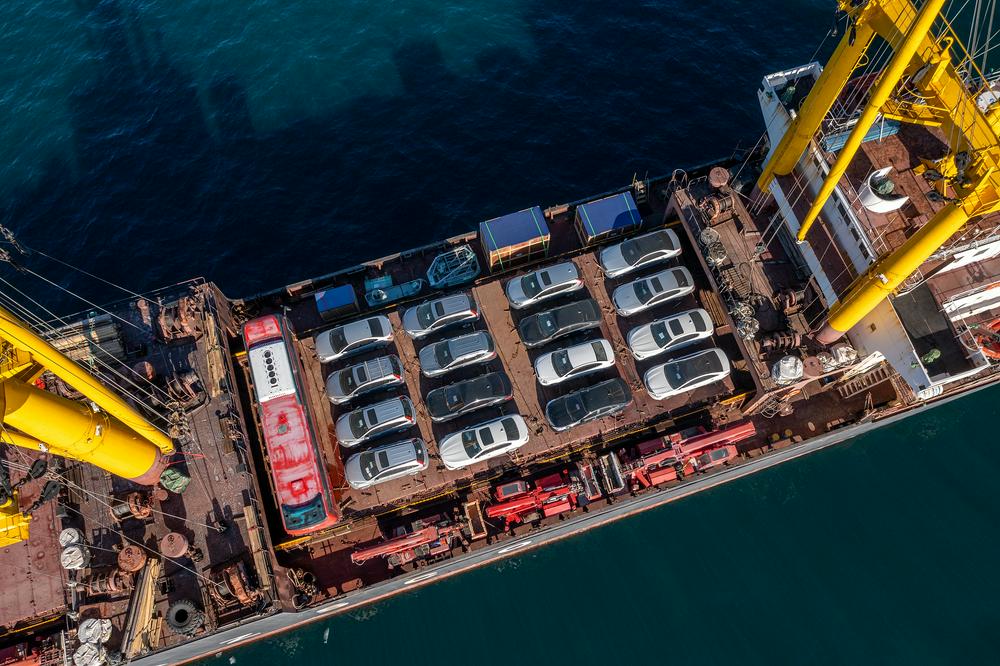 中信证券：油价高位有望加速优质新能源车企出海