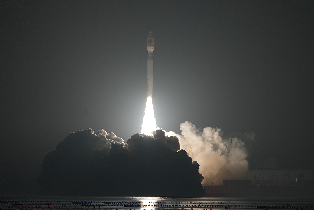 我国“太空加油站”完成在轨测试 商业航天行业景气度或持续提升