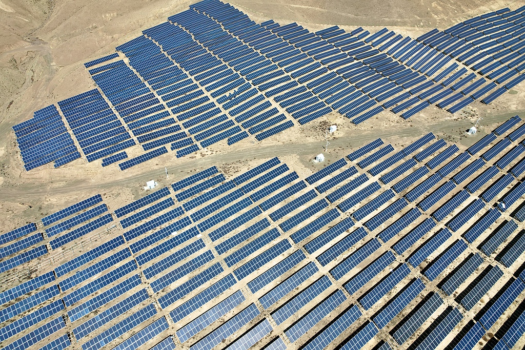 盛赞中国能源转型！英国能源巨头CEO：中东战火下太阳能板销量猛增五成