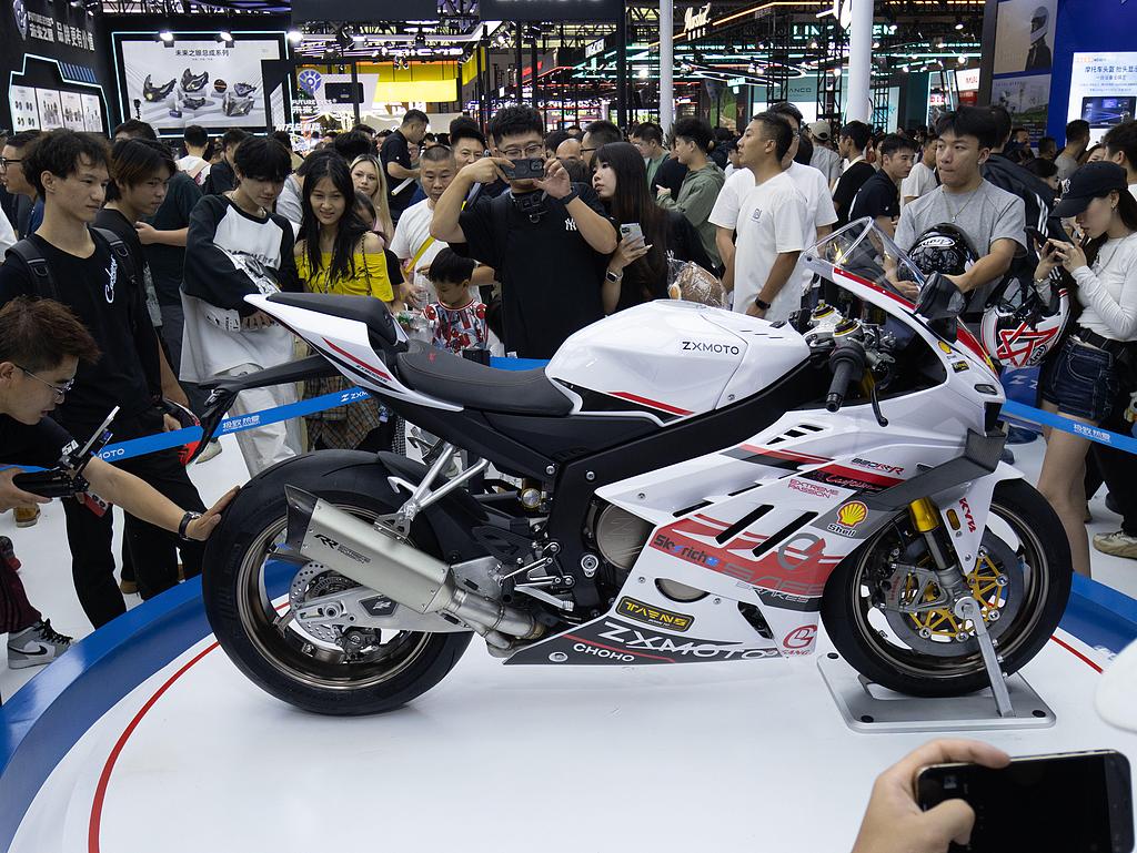 浙江国资押注！张雪机车WSBK夺冠，估值站上10.9亿