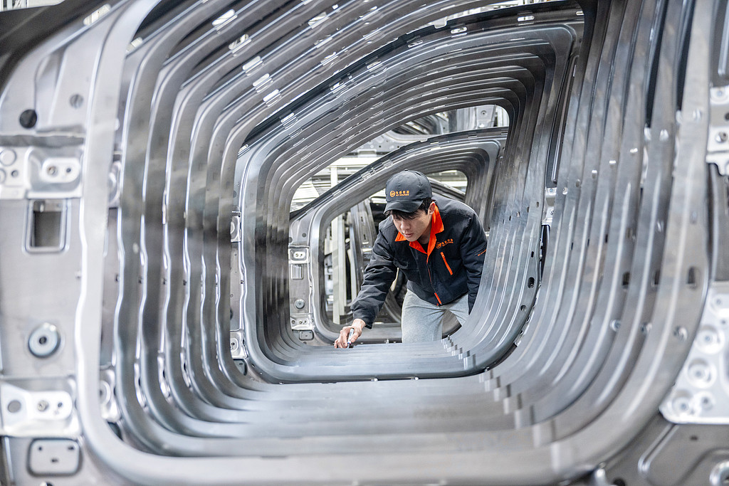 3月交付数据明显反弹 新能源汽车行业内需修复+出口高增