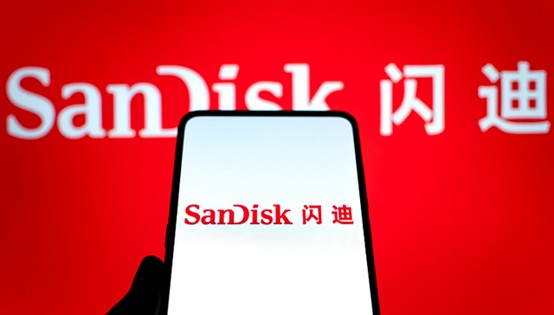 股价一年暴涨2500%！存储热潮下闪迪“升咖”：4月20日将跻身纳指100