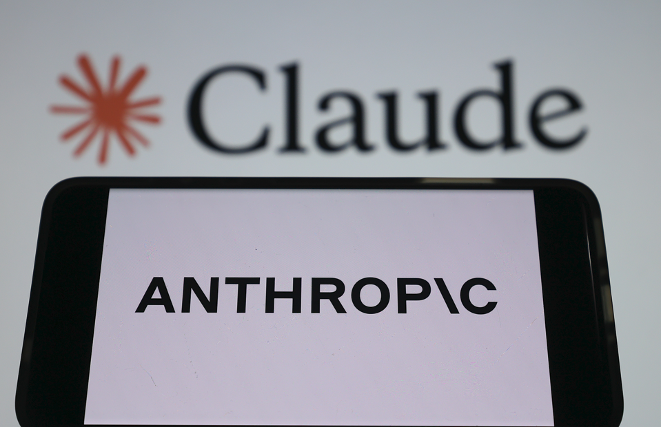 Anthropic发布Claude Opus 4.7：金融分析能力登顶公开模型 